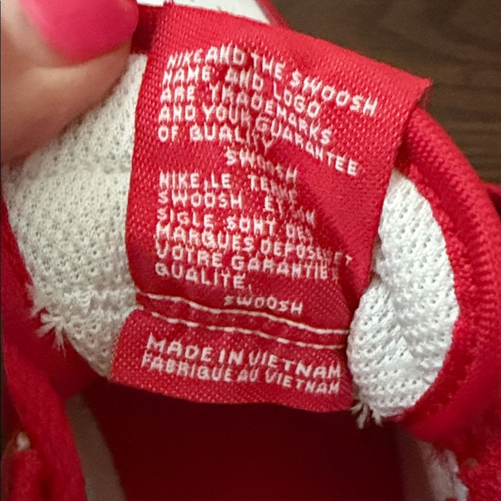 Nike Kids Red and White Low-Top Court  Sneakers - Picture 8 of 8